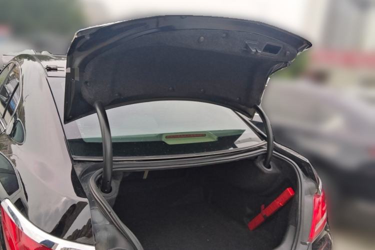 Used Buick LaCrosse 2013 2.4L SIDI Leading Comfort Version Trunk