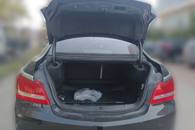 Used Buick LaCrosse 2013 2.4L SIDI Leading Comfort Version Trunk
