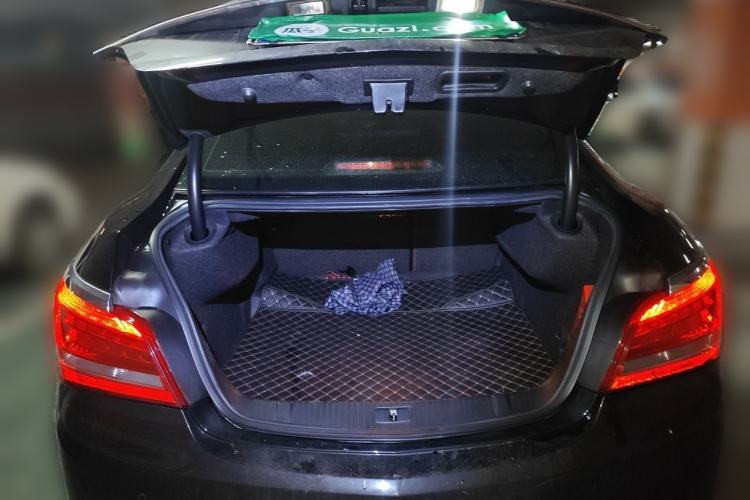 Used Buick LaCrosse 2013 2.4L SIDI Elite Comfort Version Trunk