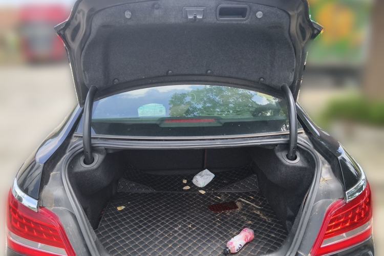 Used Buick LaCrosse 2013 2.4L SIDI Elite Comfort Version Trunk