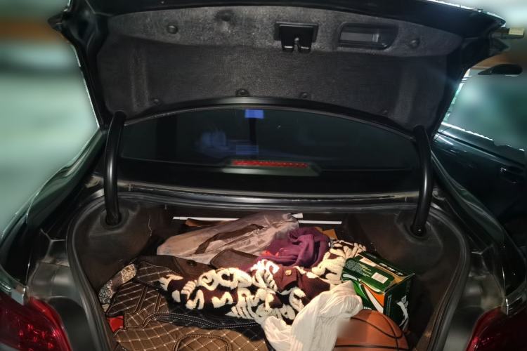 Used Buick LaCrosse 2013 2.4L SIDI Elite Comfort Version Trunk
