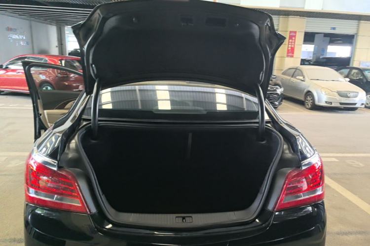 Used Buick LaCrosse 2013 2.4L SIDI Leading Comfort Version Trunk