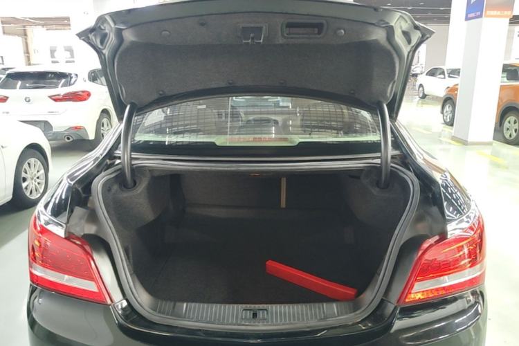 Used Buick LaCrosse 2013 2.4L SIDI Leading Comfort Version Trunk