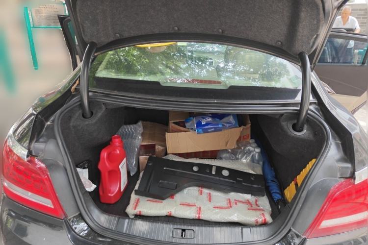 Used Buick LaCrosse 2013 2.4L SIDI Elite Comfort Version Trunk