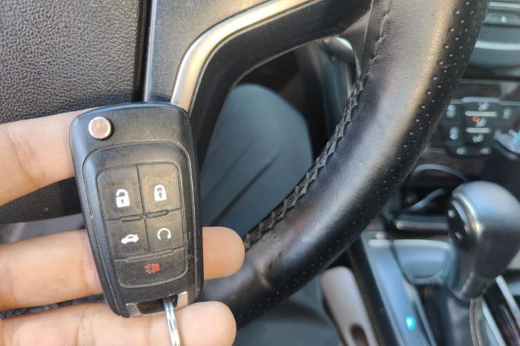 Used Buick LaCrosse 2013 2.4L SIDI Luxury Comfort Edition Vehicle Key