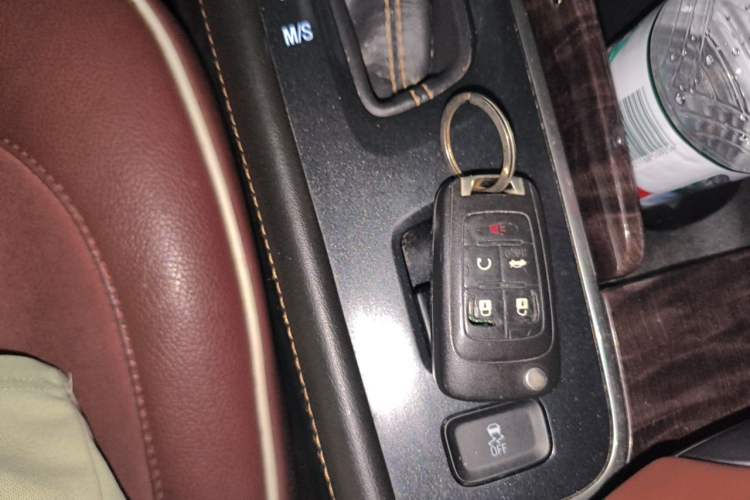 Used Buick LaCrosse 2013 2.4L SIDI Luxury Comfort Edition Vehicle Key