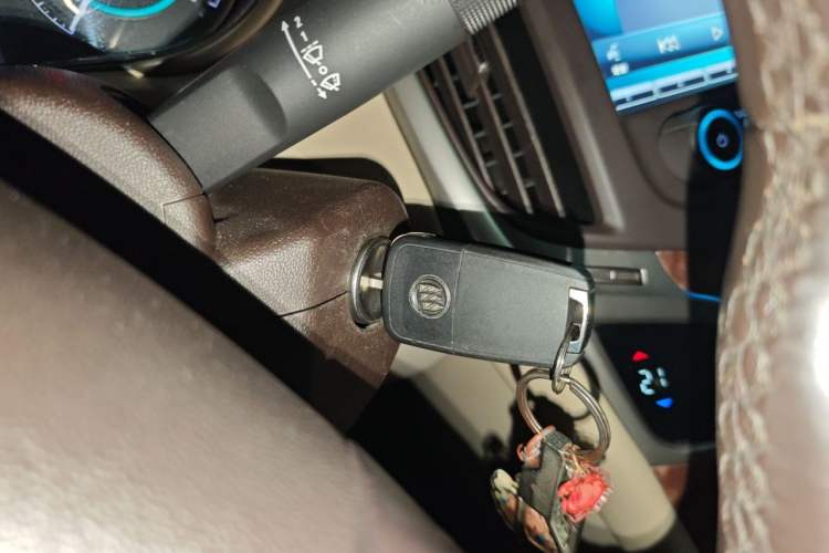 Used Buick LaCrosse 2013 2.4L SIDI Leading Comfort Version Vehicle Key