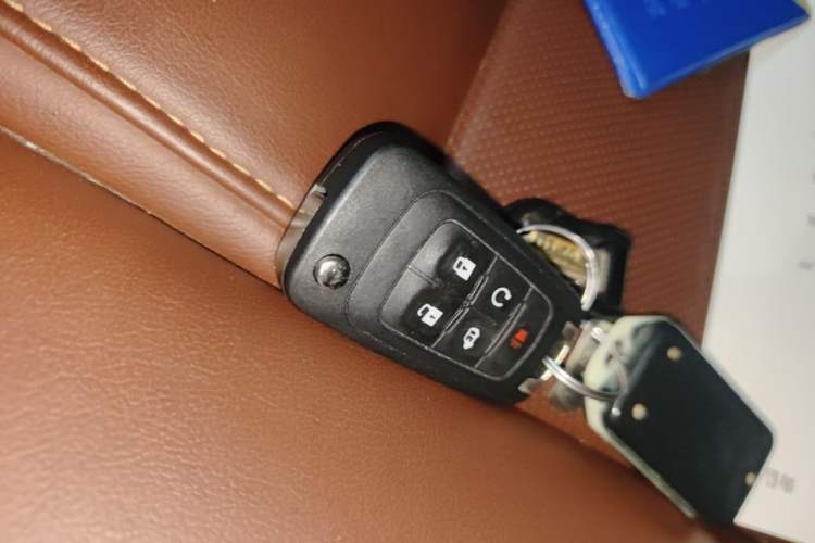 Used Buick LaCrosse 2013 2.4L SIDI Elite Comfort Version Vehicle Key
