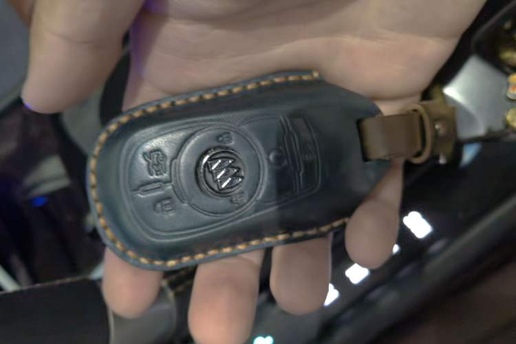 Used Buick LaCrosse 2013 2.0T SIDI Elite Tech Version Vehicle Key