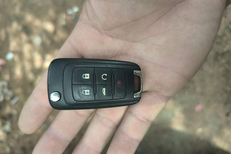 Used Buick LaCrosse 2013 2.4L SIDI Elite Comfort Version Vehicle Key