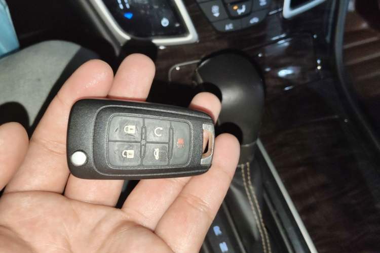 Used Buick LaCrosse 2013 2.4L SIDI Elite Comfort Version Vehicle Key