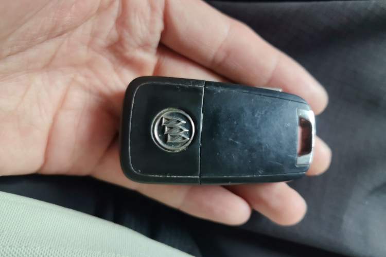Used Buick LaCrosse 2013 2.4L SIDI Elite Comfort Version Vehicle Key