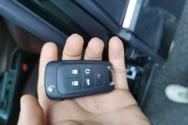 Used Buick LaCrosse 2013 2.4L SIDI Elite Comfort Version Vehicle Key