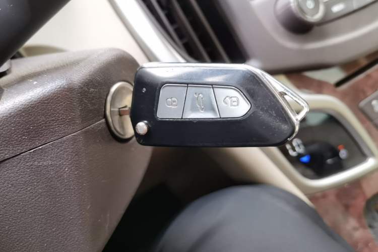 Used Buick LaCrosse 2013 2.0T SIDI Technology Version Vehicle Key