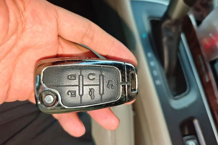 Used Buick LaCrosse 2013 2.4L SIDI Elite Comfort Version Vehicle Key