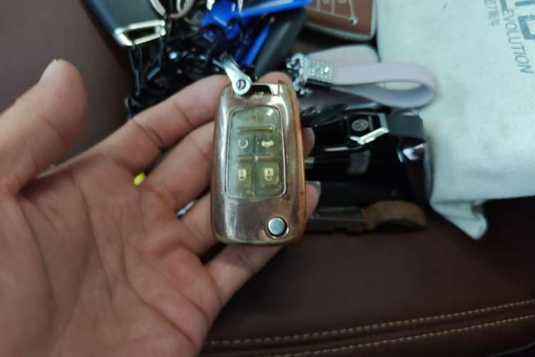 Used Buick LaCrosse 2013 2.0T SIDI Elite Tech Version Vehicle Key