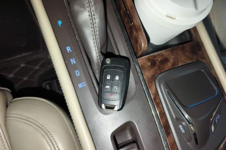 Used Buick LaCrosse 2013 3.0L SIDI V6 Smart Luxury Flagship Model Vehicle Key