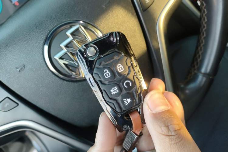 Used Buick LaCrosse 2013 2.4L SIDI Elite Comfort Version Vehicle Key