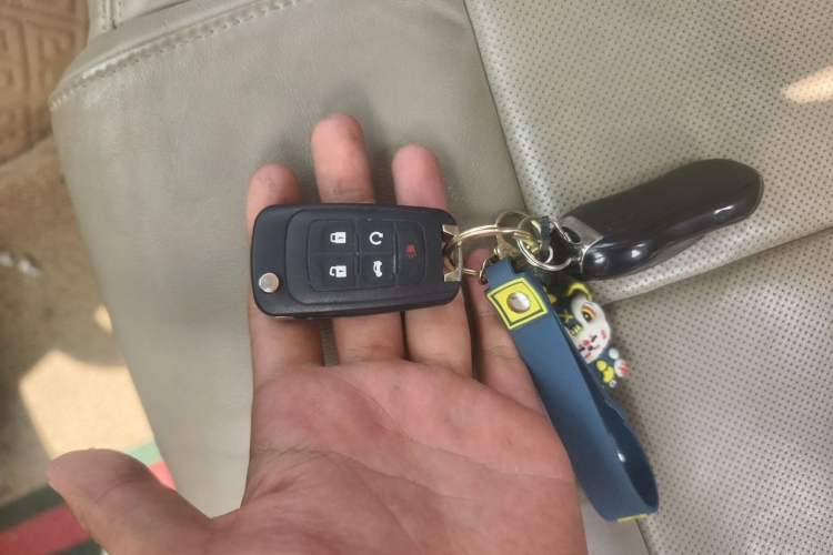 Used Buick LaCrosse 2013 2.0T SIDI Elite Tech Version Vehicle Key