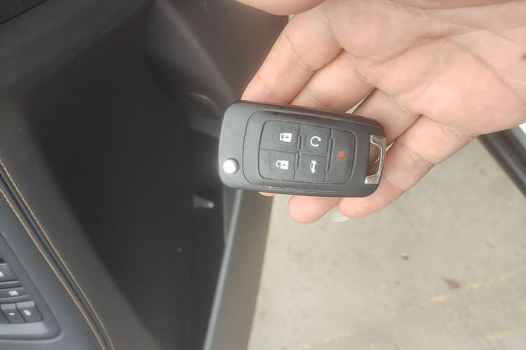 Used Buick LaCrosse 2013 2.4L SIDI Luxury Comfort Edition Vehicle Key