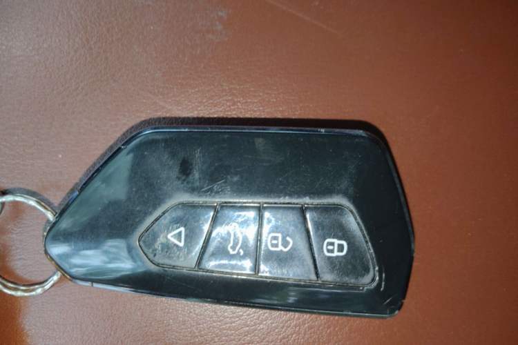 Used Buick LaCrosse 2013 2.4L SIDI Elite Comfort Version Vehicle Key