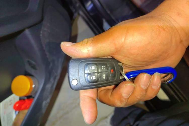 Used Buick LaCrosse 2013 2.4L SIDI Elite Comfort Version Vehicle Key