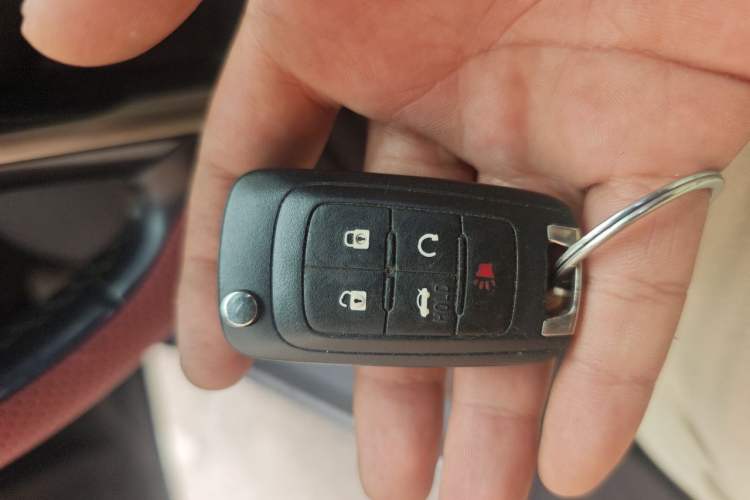 Used Buick LaCrosse 2013 2.4L SIDI Elite Comfort Version Vehicle Key
