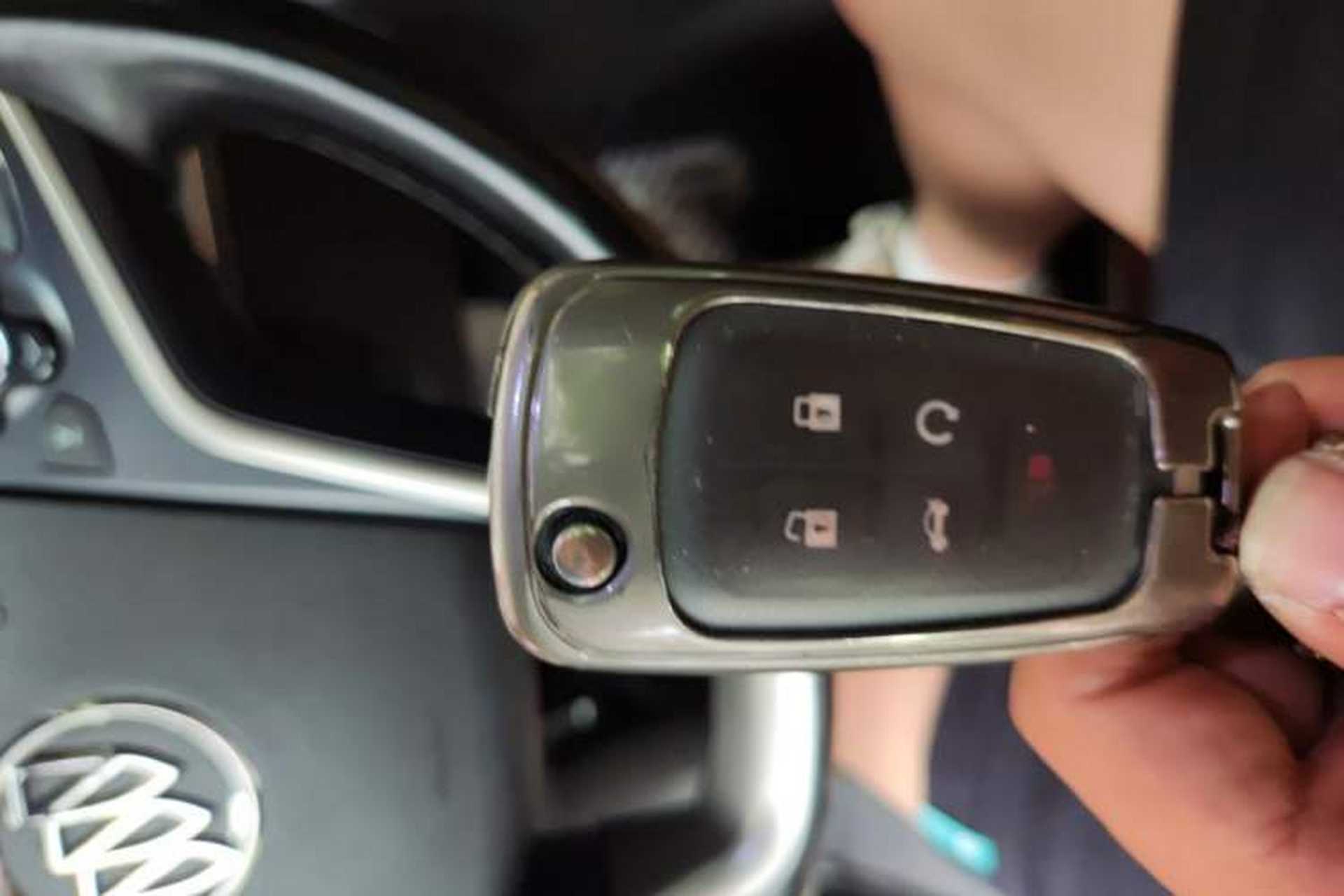 Used Buick LaCrosse 2013 2.4L SIDI Elite Comfort Version Vehicle Key