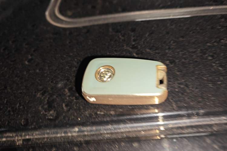 Used Buick LaCrosse 2013 2.4L SIDI Elite Comfort Version Vehicle Key