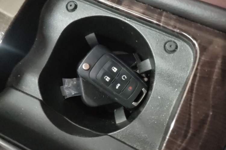Used Buick LaCrosse 2013 3.0L SIDI V6 Smart Luxury Flagship Model Vehicle Key