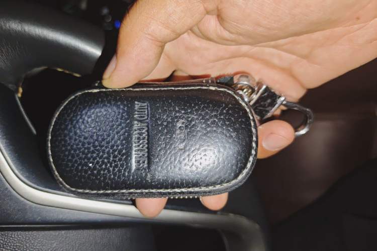 Used Buick LaCrosse 2013 2.4L SIDI Elite Comfort Version Vehicle Key