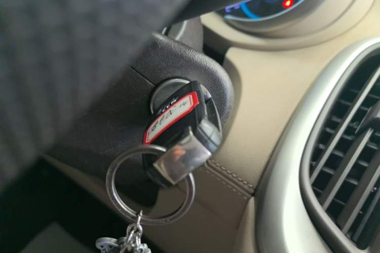 Used Buick LaCrosse 2013 2.4L SIDI Leading Comfort Version Vehicle Key