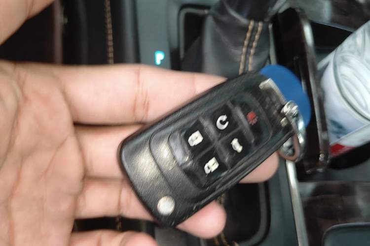 Used Buick LaCrosse 2013 2.4L SIDI Luxury Comfort Edition Vehicle Key