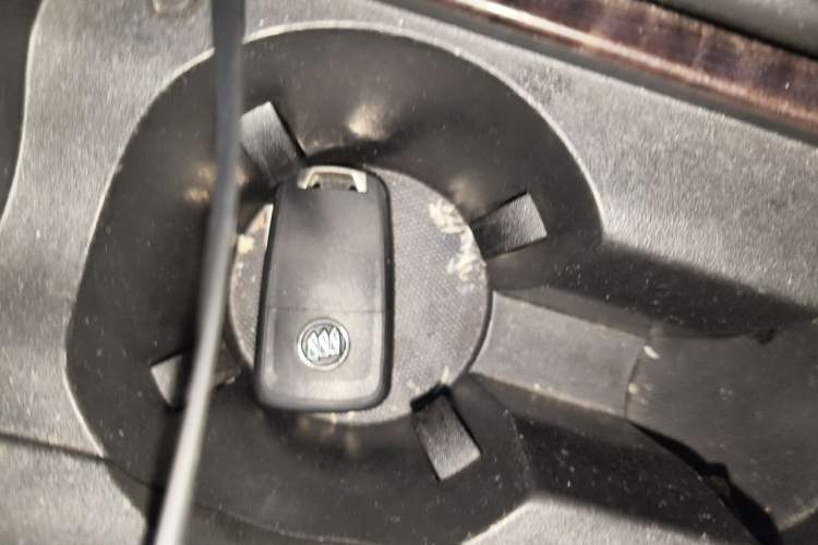 Used Buick LaCrosse 2013 2.4L SIDI Elite Comfort Version Vehicle Key