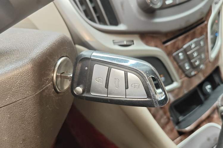 Used Buick LaCrosse 2013 2.4L SIDI Leading Comfort Version Vehicle Key