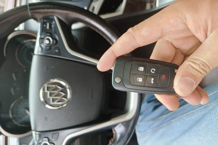 Used Buick LaCrosse 2013 2.4L SIDI Elite Comfort Version Vehicle Key