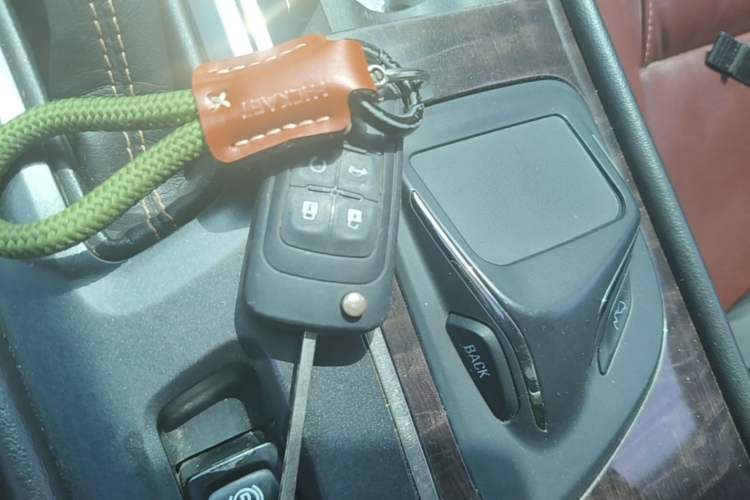 Used Buick LaCrosse 2013 2.4L SIDI Luxury Comfort Edition Vehicle Key