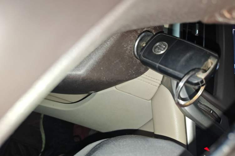 Used Buick LaCrosse 2013 2.4L SIDI Leading Comfort Version Vehicle Key