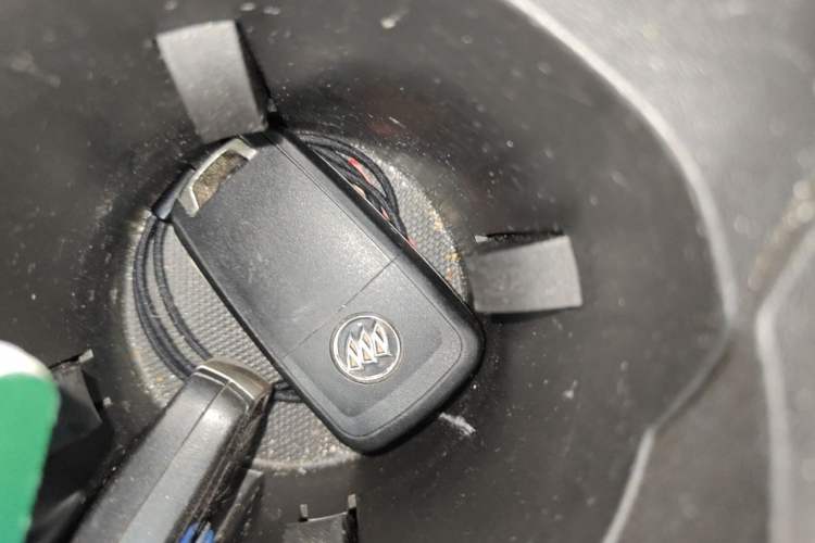 Used Buick LaCrosse 2013 2.4L SIDI Elite Comfort Version Vehicle Key