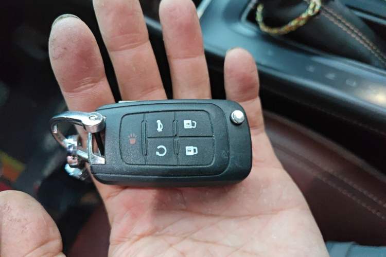 Used Buick LaCrosse 2013 2.4L SIDI Elite Comfort Version Vehicle Key