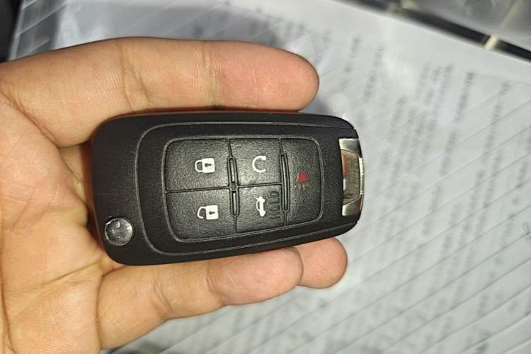 Used Buick LaCrosse 2013 2.4L SIDI Elite Comfort Version Vehicle Key