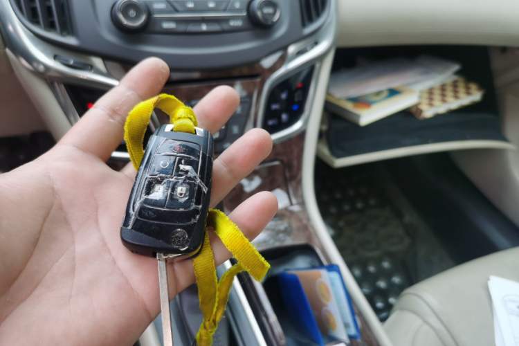 Used Buick LaCrosse 2013 2.4L SIDI Luxury Comfort Edition Vehicle Key