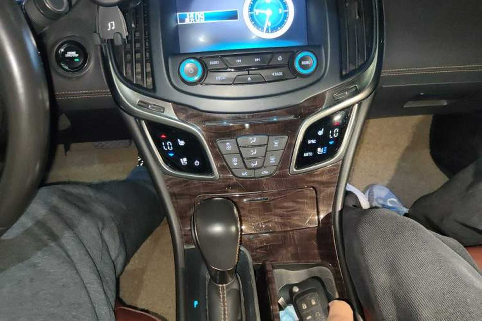 Used Buick LaCrosse 2013 2.0T SIDI Smart Luxury Flagship Edition Audio And AC Panel