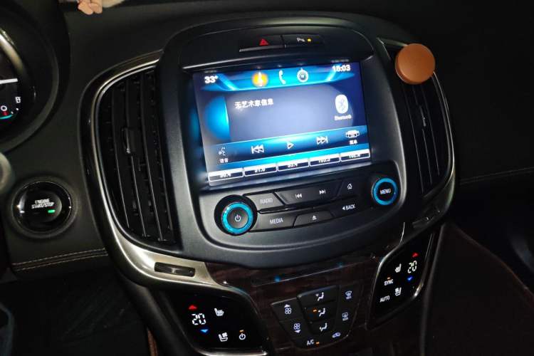 Used Buick LaCrosse 2013 2.4L SIDI Luxury Comfort Edition Audio And AC Panel