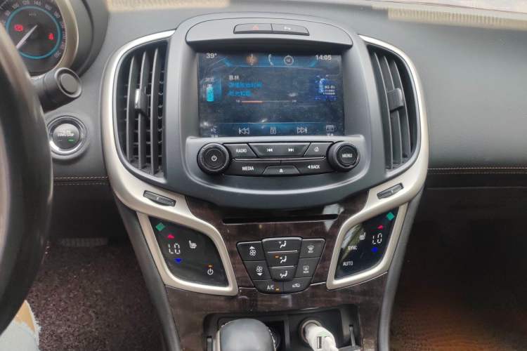 Used Buick LaCrosse 2013 2.4L SIDI Elite Comfort Version Audio And AC Panel