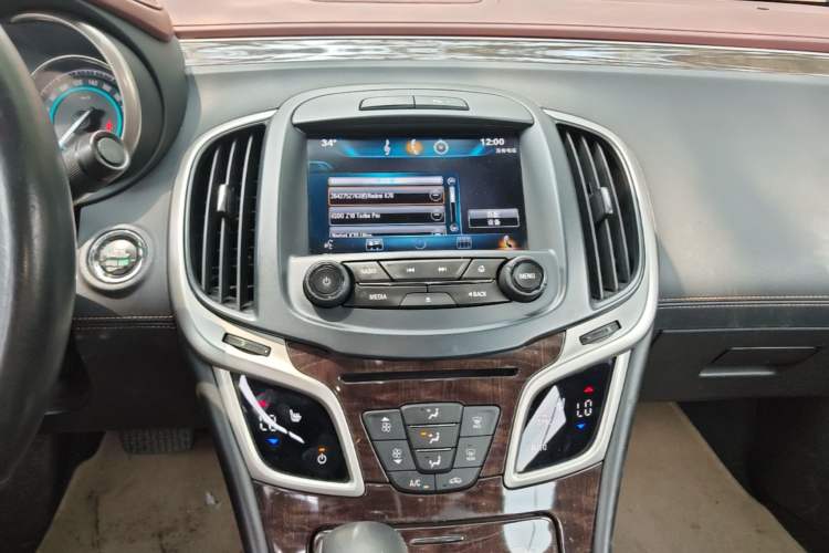 Used Buick LaCrosse 2013 2.4L SIDI Elite Comfort Version Audio And AC Panel