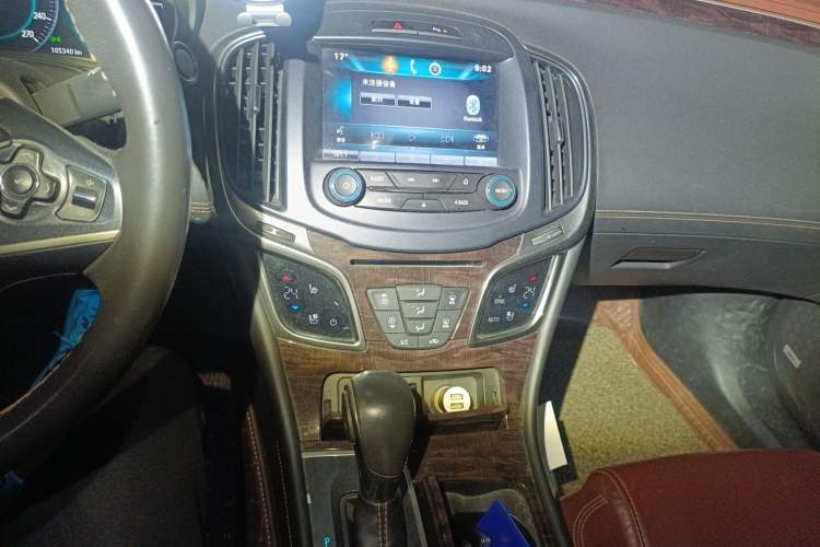 Used Buick LaCrosse 2013 2.4L SIDI Luxury Comfort Edition Audio And AC Panel