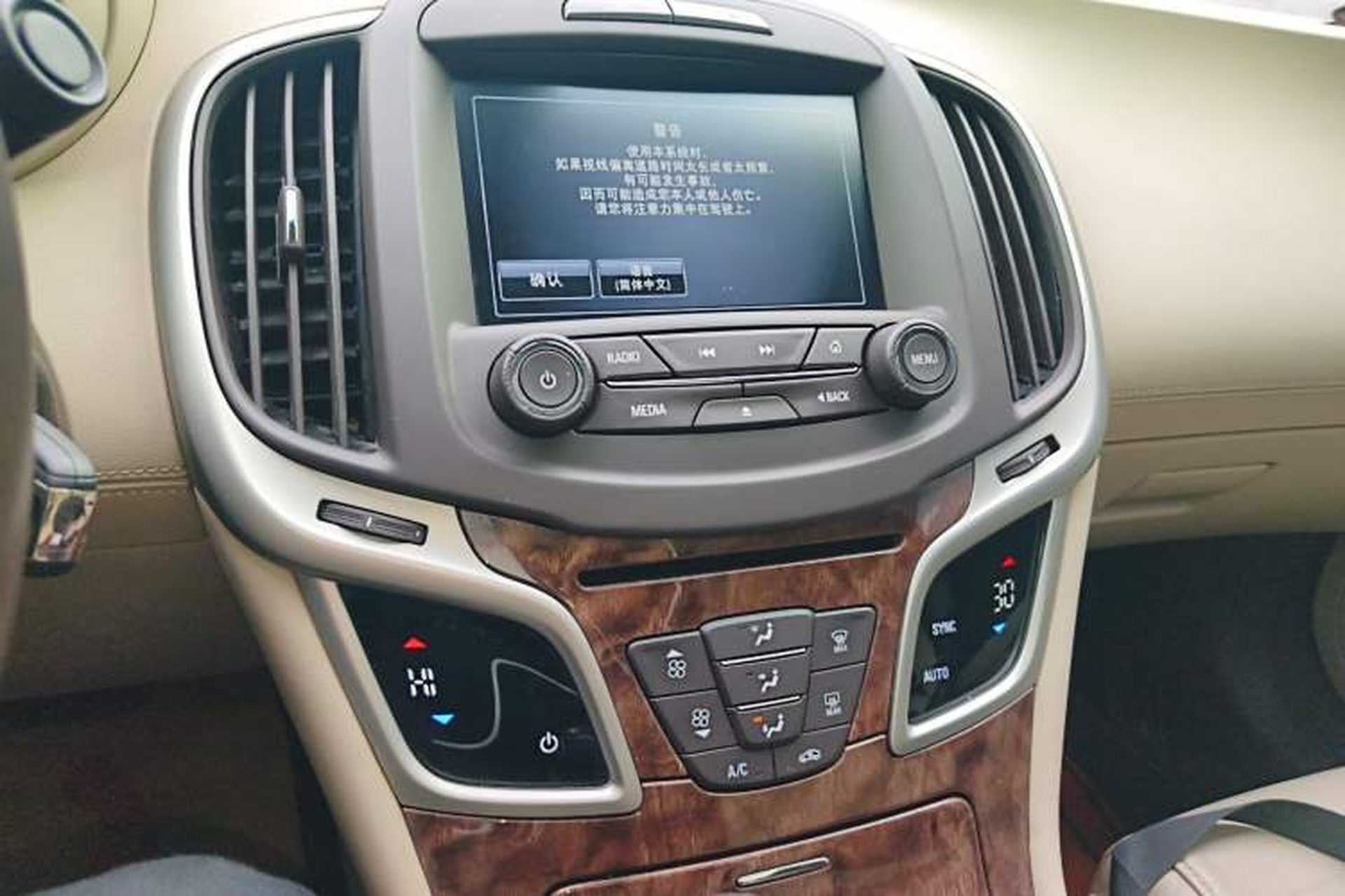 Used Buick LaCrosse 2013 2.4L SIDI Leading Comfort Version Audio And AC Panel