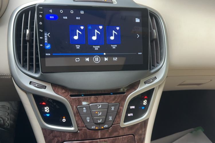 Used Buick LaCrosse 2013 2.4L SIDI Leading Comfort Version Audio And AC Panel