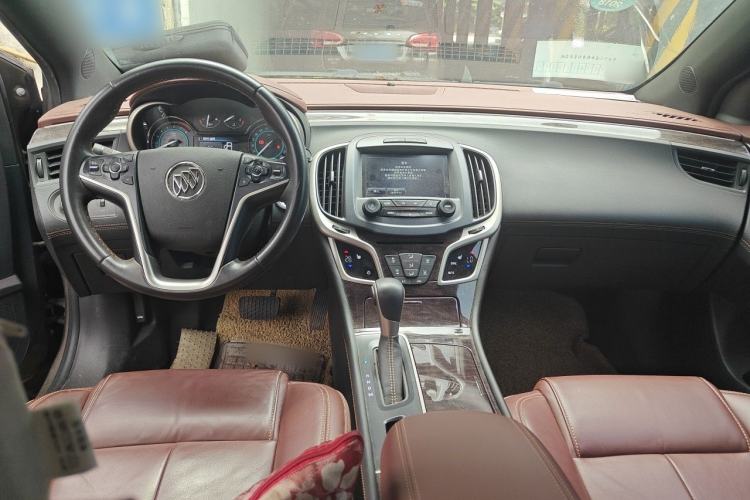 Used Buick LaCrosse 2013 2.4L SIDI Elite Comfort Version Center Console